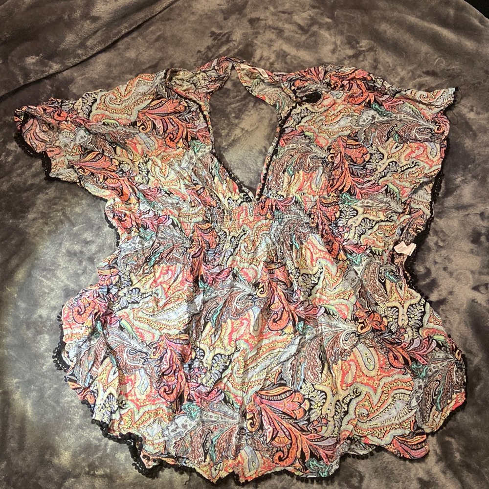 BUNDLE DISCOUNTS! Victoria’s Secret paisley swim cover up SMALL